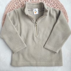 Buzo polar HOLLY cemento - Carcajada Ropa de Chicos