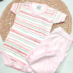 Body rayado irregular rosa en internet