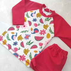 Remera UV50 TUCANES cereza - comprar online