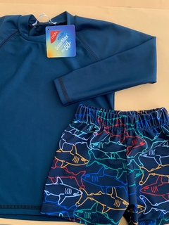 Remera UV50 azul marino talles 4 y 6 años - comprar online