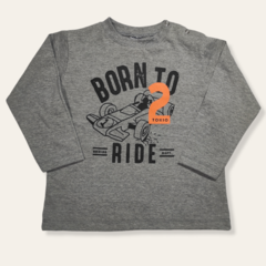 Remera auto de carrera gris
