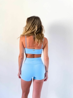 top Faixa azul 5