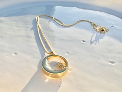 colar Yin de cristal no banho de ouro
