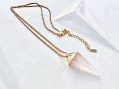 colar Pêndulo de quartzo-rosa no banho de ouro