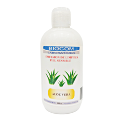 EMULSION DE LIMPIEZA PARA PIEL SENSIBLE CON ALOE VERA X 250 GR BIOCOM
