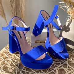 CHARO - Love María Bonita