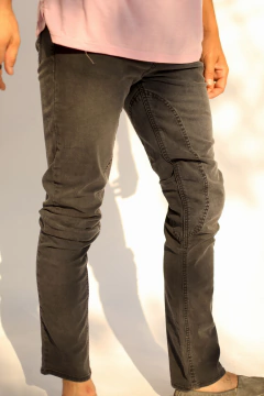 Pantalón Negro Clásico