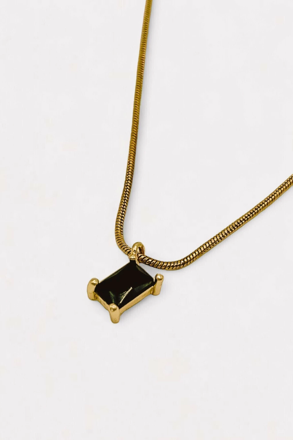 COLLAR GARNET
