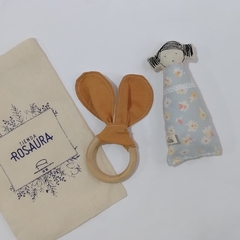 Combo nacimiento avellana: mordillo + sonajero - comprar online