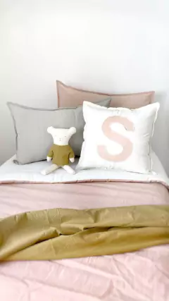 ALMOHADÓN INICIAL S ROSA < sale > - comprar online