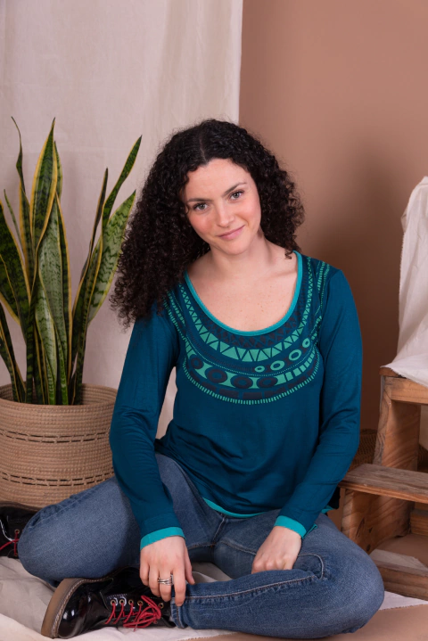 Remera KENIA petróleo