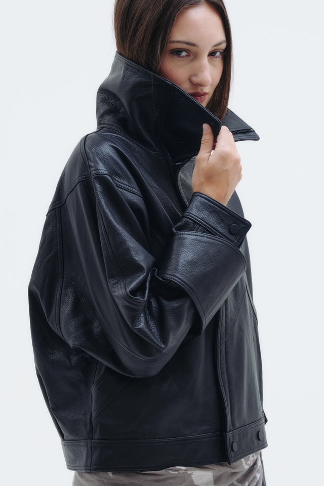 Campera Nicole Black thumbnail 2