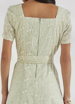 Vestido Laise com Aviamento na internet