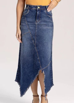 Saia Semi Evase Jeans com Barra Assimetrica