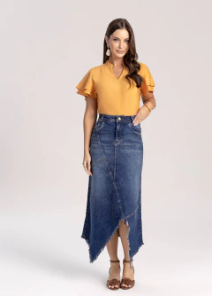 Saia Semi Evase Jeans com Barra Assimetrica na internet