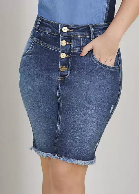 Saia Tradicional Jeans Com Barra Desfiada 50cm