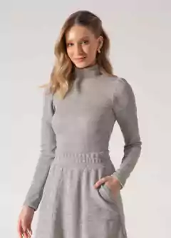 Blusa Malha com Brilho Gola Alta