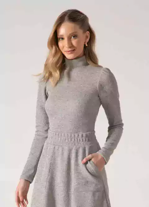 Blusa Malha com Brilho Gola Alta