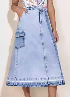 SAIA JEANS EVASE COM RESERVA