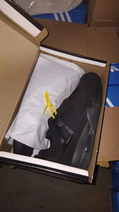 Tênis Modelo Jorda 4 Stily 38 ao 43 - loja online