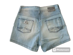 Short Jeans Feminino Cintura Alta Lixado Claro Luapole - comprar online