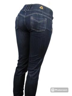 Calça Feminina Luápole Cintura Baixa Jeans na internet