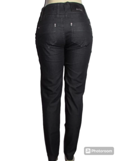 Calça Jeans Feminina Aion Ly Cós Médio - netpizante