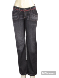 Calça Feminina Jeans Reta Cos Baixo Capri
