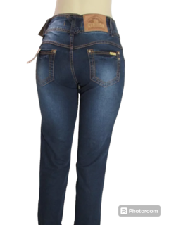 Calça Jeans Cigarrete Ly feminina Cós Medio Ethnos - netpizante