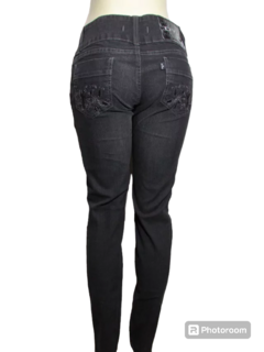 Calça Feminina Jeans Skinny Street Cós Baixo Dyork na internet