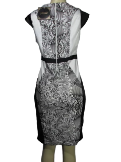 Vestido Tubinho Recorte Slim Mixus na internet