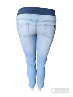 Calça Jeans Megadose feminina Skinny Cós Barrigueira Lavagem Clara na internet
