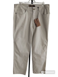 Calça Plus Size Masculina Brim Cós Alto Tradicional Plus /Indo & Vindo