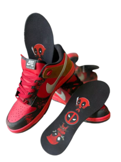 Tênis Moda Dunk Deadpool Vermelho na internet