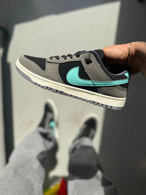 Tênis Dunk Low pro Grafite Azul Turquesa Disponível 38 ao 43