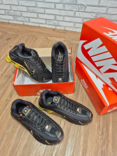 Tênis Masculino Shox NZ 4 Molas 38 ao 43 - Preto Ouro