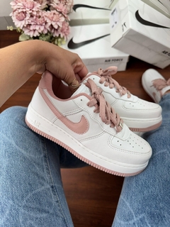 Tênis Feminino Modelo Nike Air force Logan-2 Cadarços - comprar online