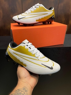Chuteira Modelo Phantom Campo 38 ao 43 na internet