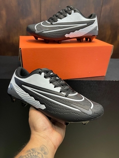 Chuteira Modelo Phantom Campo 38 ao 43 na internet