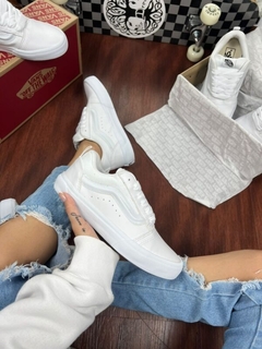 Tênis Modelo Vans Knu Branco Unissex 34 ao 39