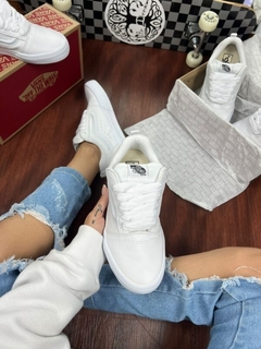 Tênis Modelo Vans Knu Branco Unissex 34 ao 39 - comprar online