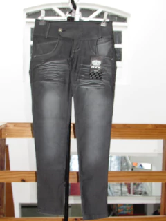 Calça Feminina Jeans Dyork Cigarrete Com Elastano Cós Médio Com Passante Alto