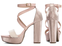 Sandália Meia Pata Feminina Salto Alto na internet