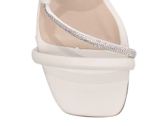 Sandália Feminina Salto Baixo Torricella Off White