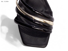 Imagem do Sandália Feminina Salto Baixo Grosso