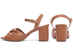 Sandália Feminina Feminina Salto Médio Caramelo - comprar online