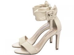 Sandália Social Feminina Torricella Salto Fino Alto Off White - loja online
