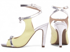 Sandália Feminina Salto Fino Perfil Amarelo Metalizado Prata - comprar online