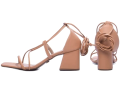 Sandália Feminina Salto Bloco Grosso Baixo Numeração Grande 39 ao 44 - comprar online