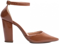 Sapato Scarpin Chanel Torricella Verniz Caramelo na internet